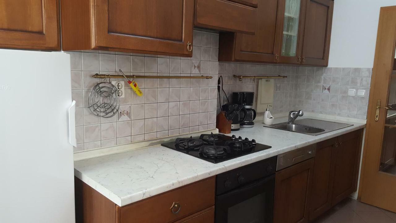 Centar Old Town, With Free Private Parking Apartment Pula Ngoại thất bức ảnh